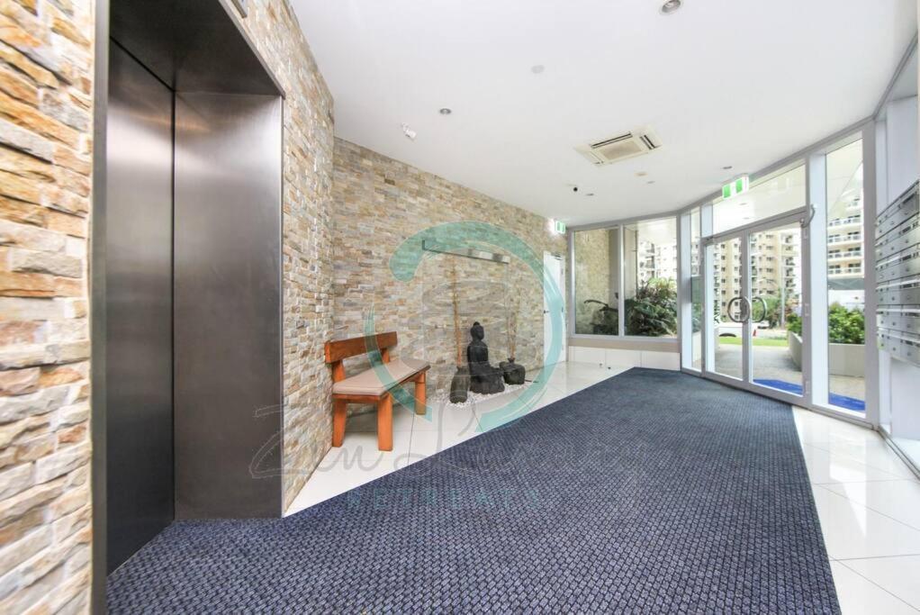 Zen Sea Breeze - Darwin's Premier Family Apartment